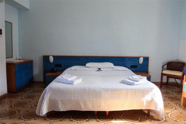 Il Delfino Hotel Santa Marina Salina Kültér fotó